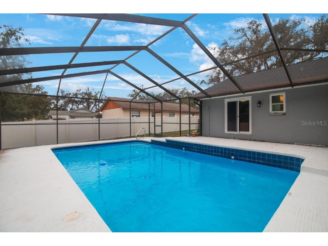 1009 Black Knight Drive Valrico FL 33594 TB8332790 image49