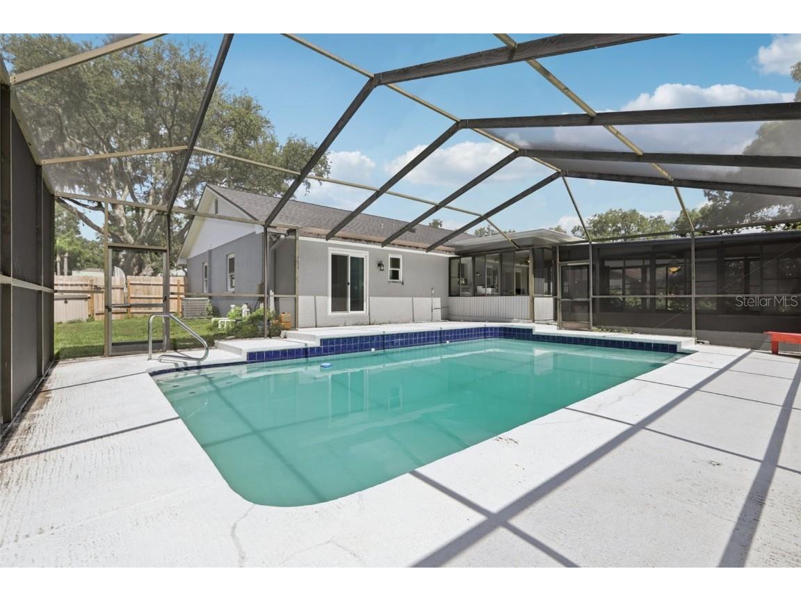 1009 Black Knight Drive Valrico FL 33594 TB8332790 image52