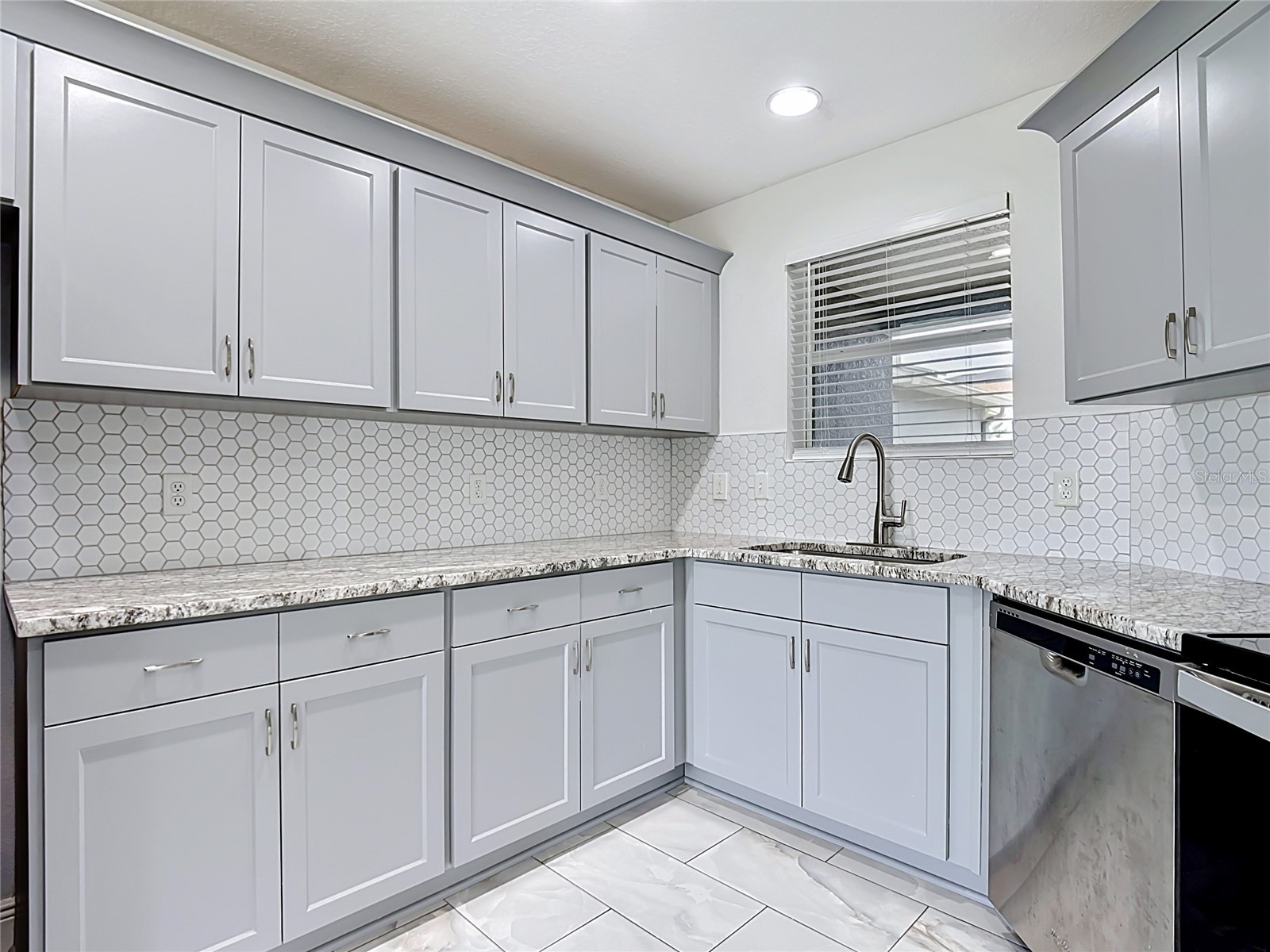 1009 Chalcedony Street Kissimmee FL 34744 O6412394 image17