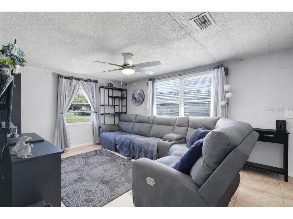 1009 E Hazzard Avenue Eustis FL 32726 G5109155 image3