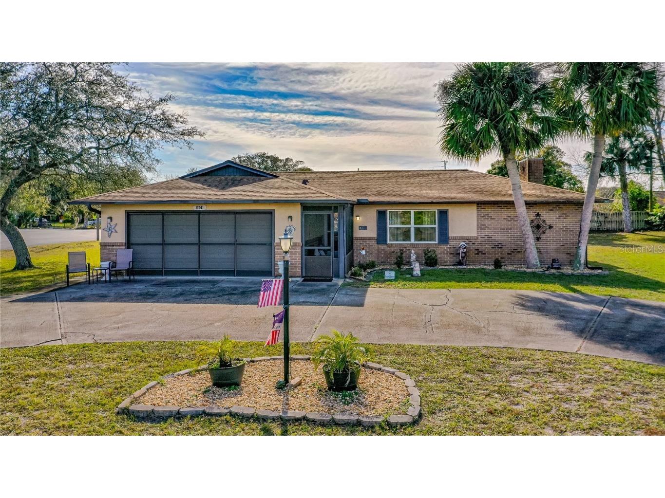 1009 E Normandy Boulevard Deltona FL 32725 V4933938 image1