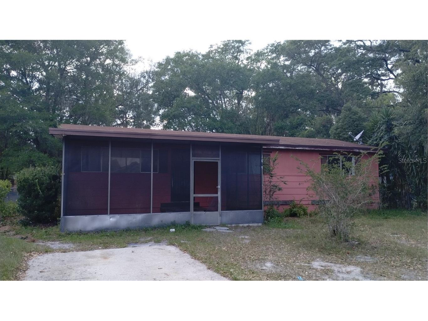 1009 Georgia Avenue Leesburg FL 34748 V4930288 image1