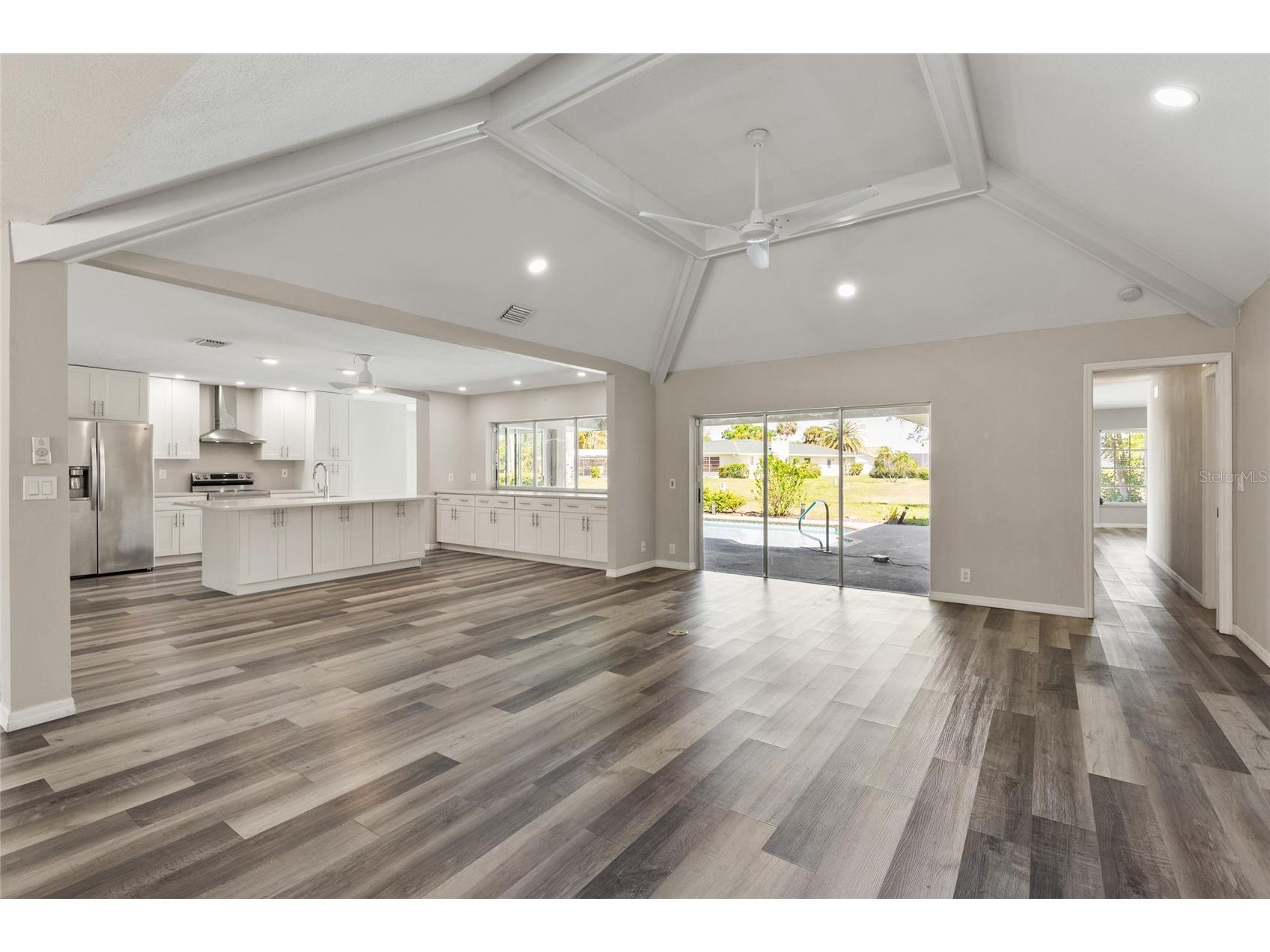 1009 Kings Court Venice FL 34293 A4686929 image5