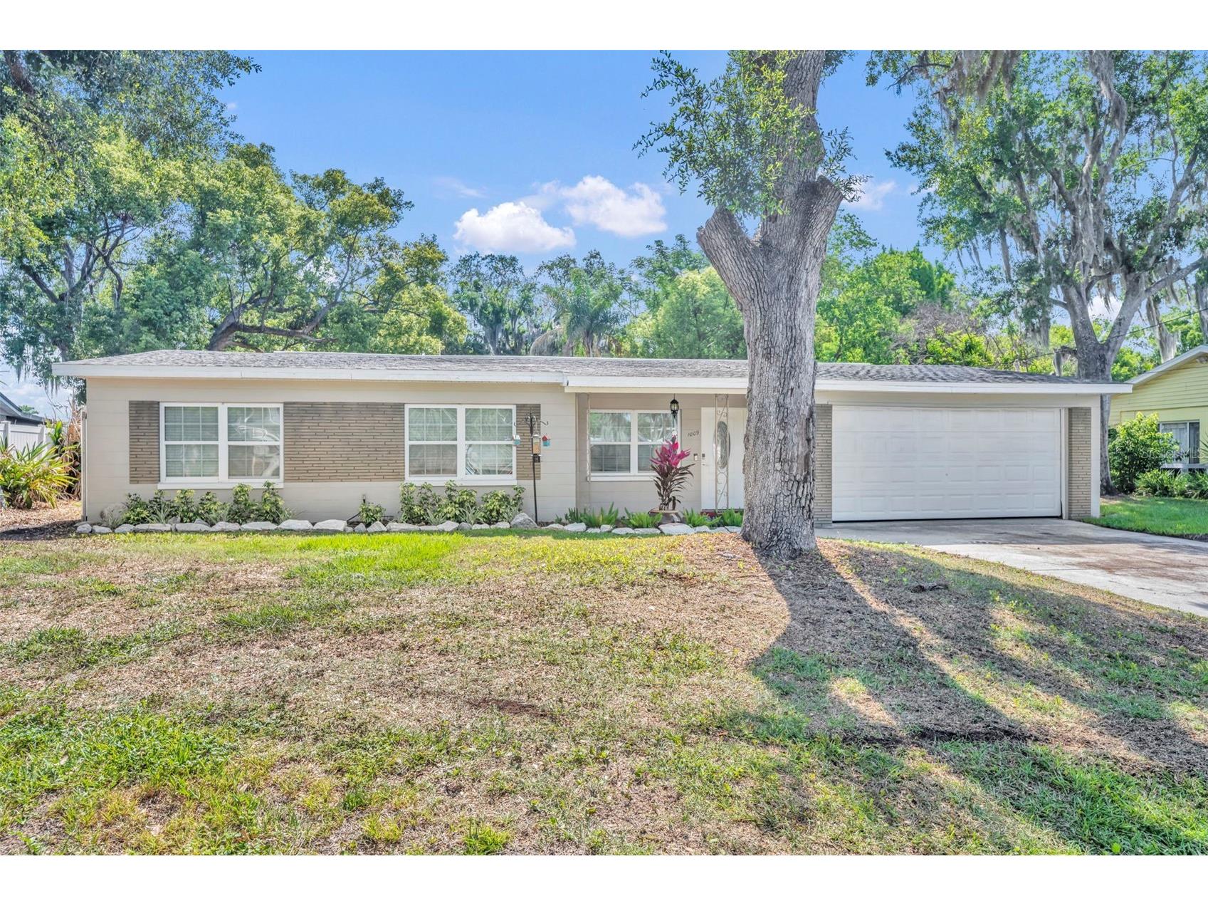 1009 Lake Bell Drive Winter Park FL 32789 - LAKE BELL O6409849 image1