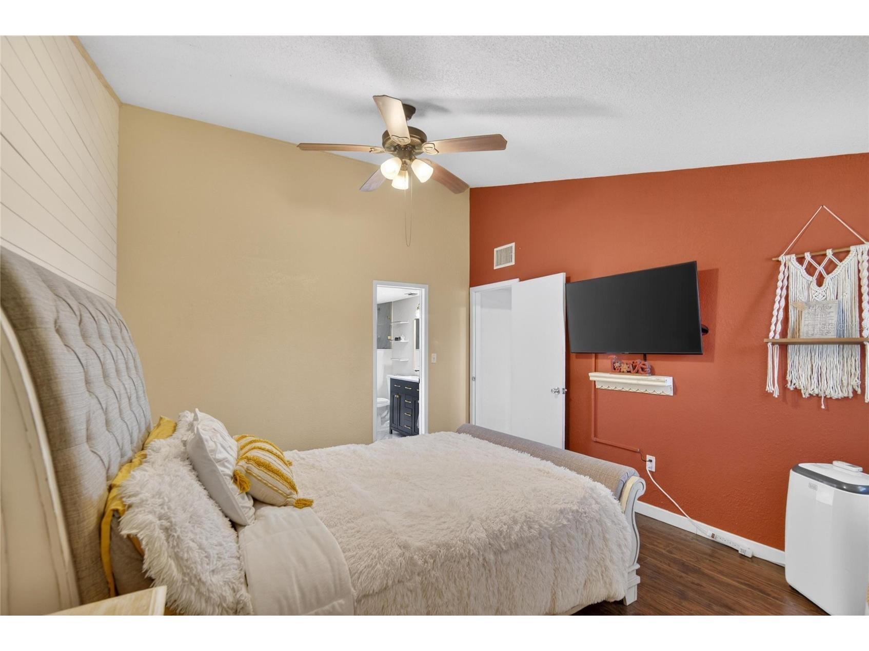 1009 Lenna Avenue Seffner FL 33584 TB8462565 image17