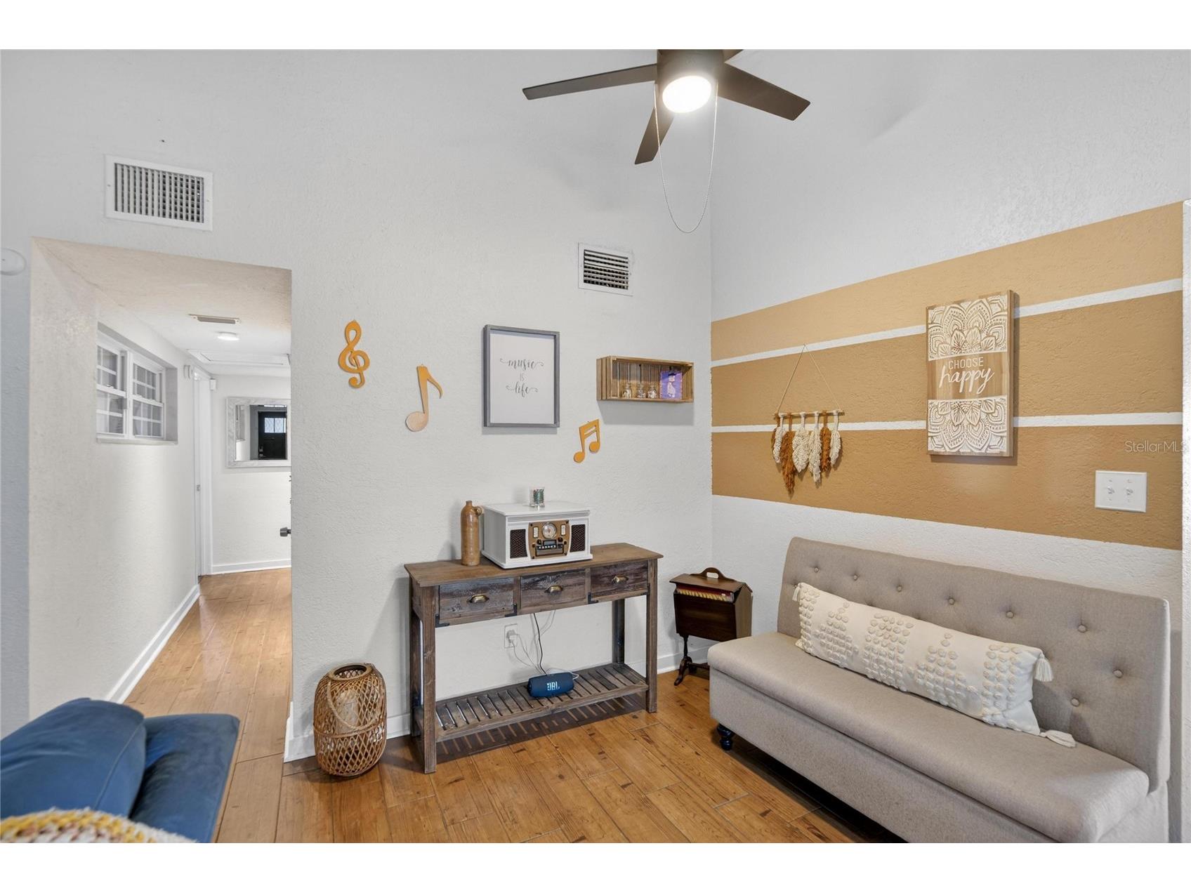 1009 Lenna Avenue Seffner FL 33584 TB8462565 image3