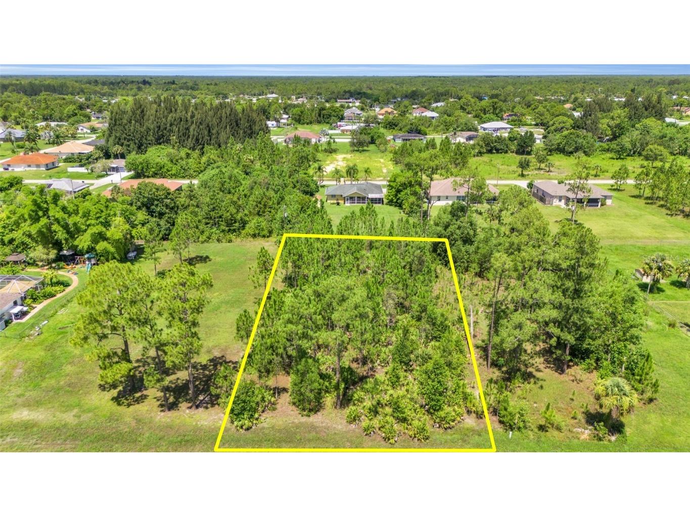 1009 Mcarthur Avenue Lehigh Acres FL 33936 T3543351 image1