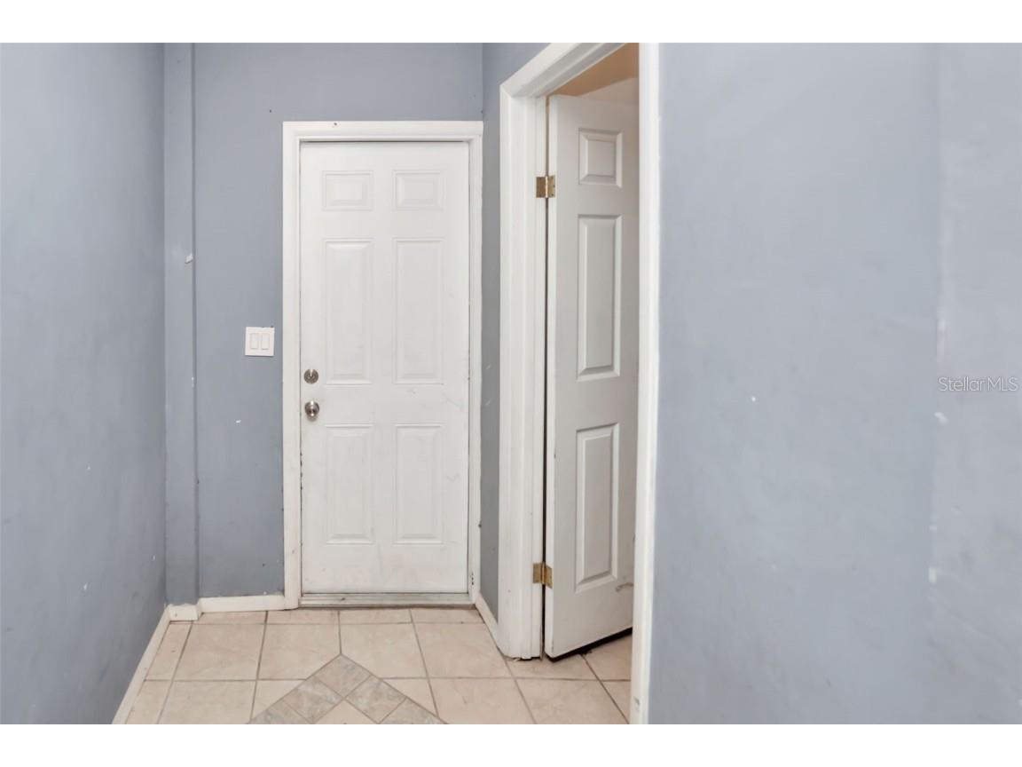 1009 Mercer Loop Plant City FL 33567 TB8421773 image23