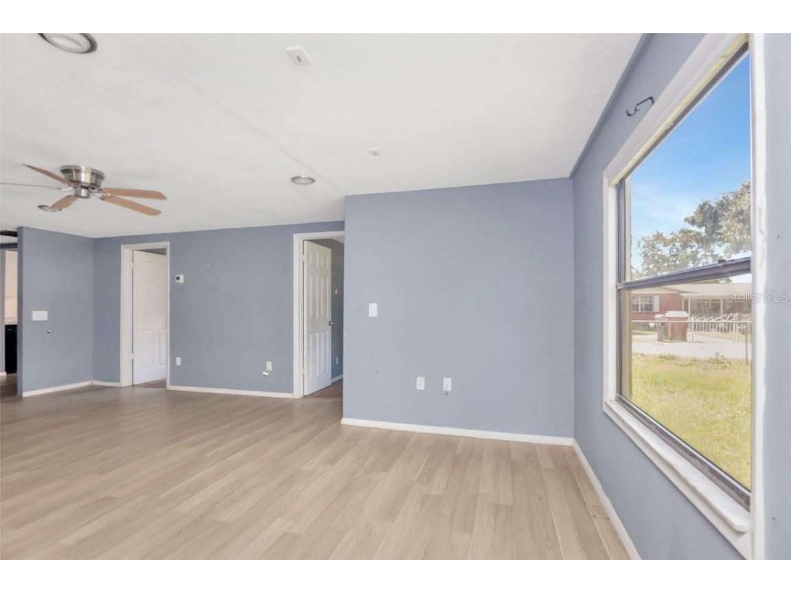 1009 Mercer Loop Plant City FL 33567 TB8421773 image6