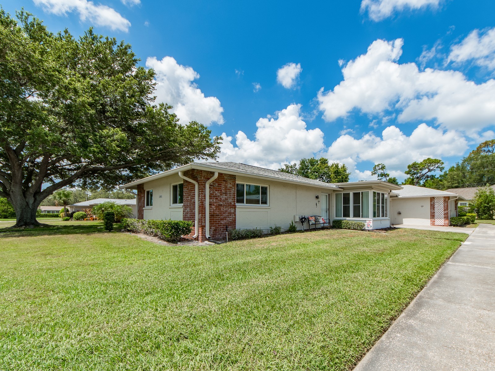 1009 Queen Anne Drive #B Palm Harbor FL 34684 - LAKE TARPON TB8520737 image1