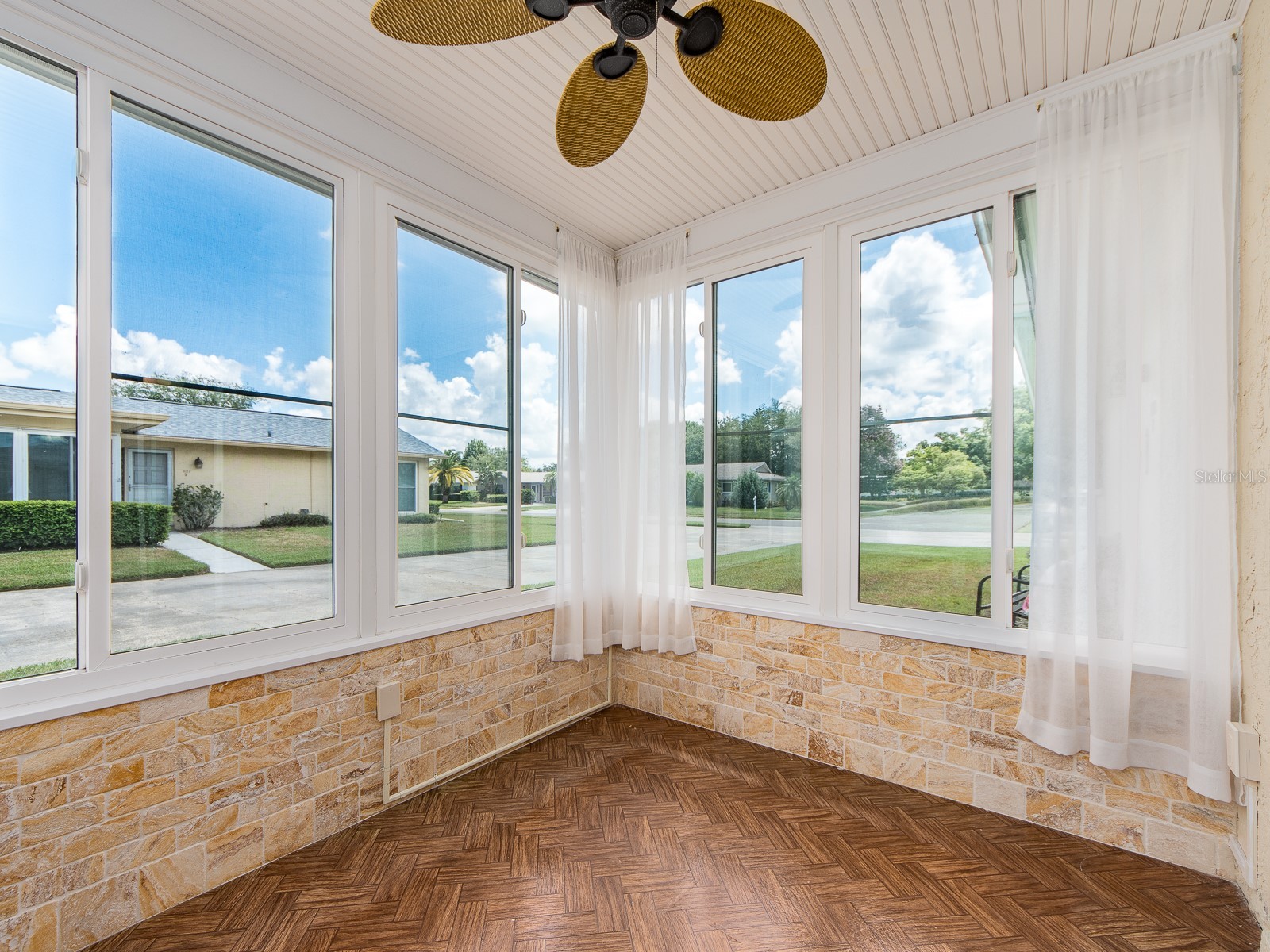1009 Queen Anne Drive #B Palm Harbor FL 34684 - LAKE TARPON TB8520737 image9