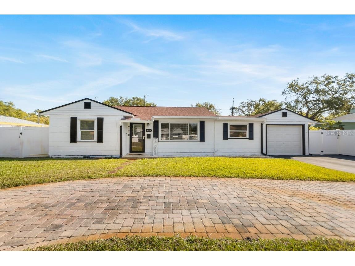 1009 Robinson Drive N Saint Petersburg FL 33710 U8193063 image1