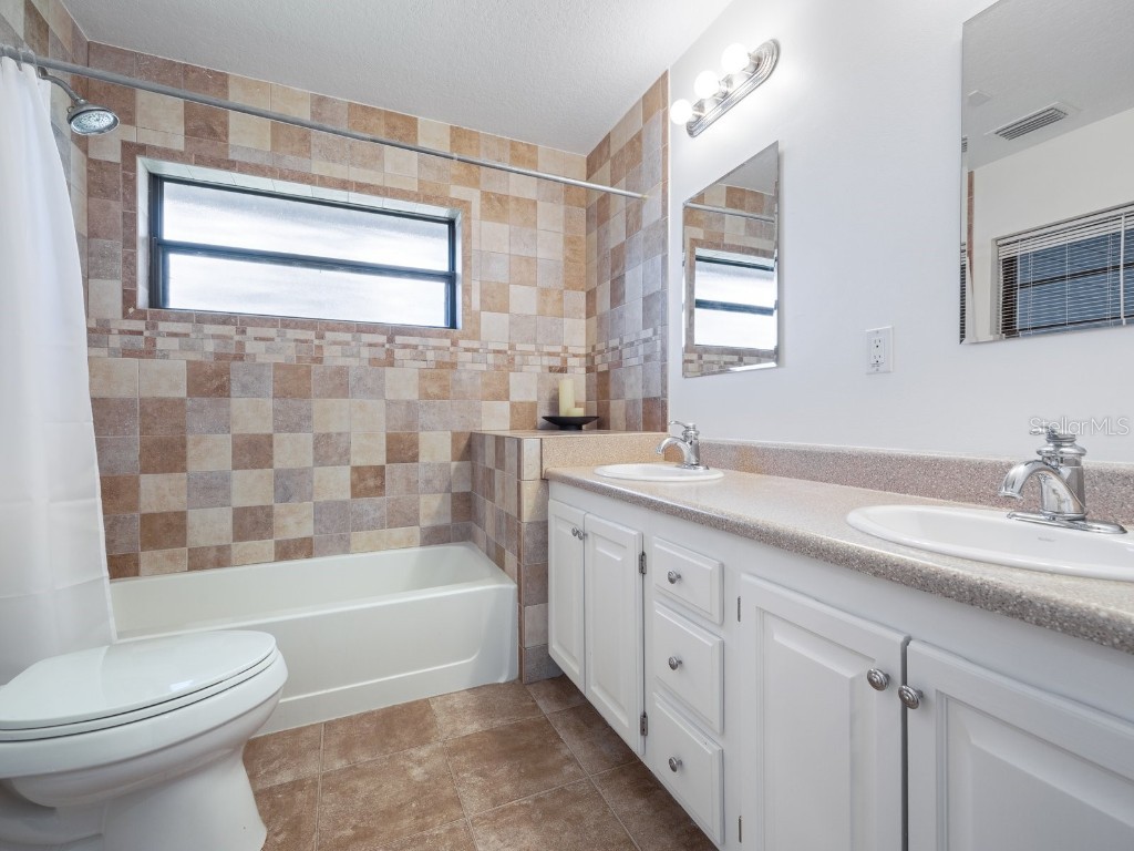 1009 Wyndham Way Safety Harbor FL 34695 TB8441200 image40