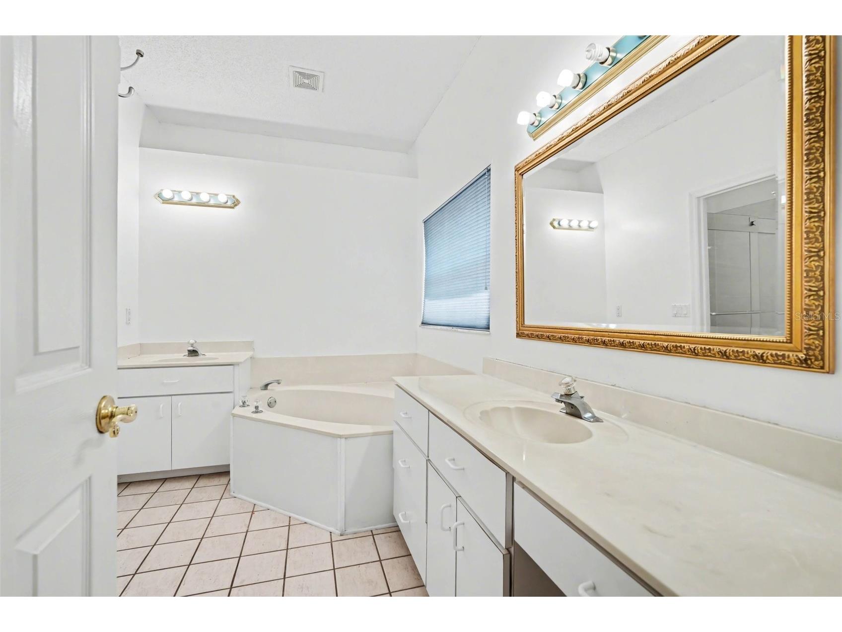 10093 Holly Berry Drive Weeki Wachee FL 34613 TB8487225 image26