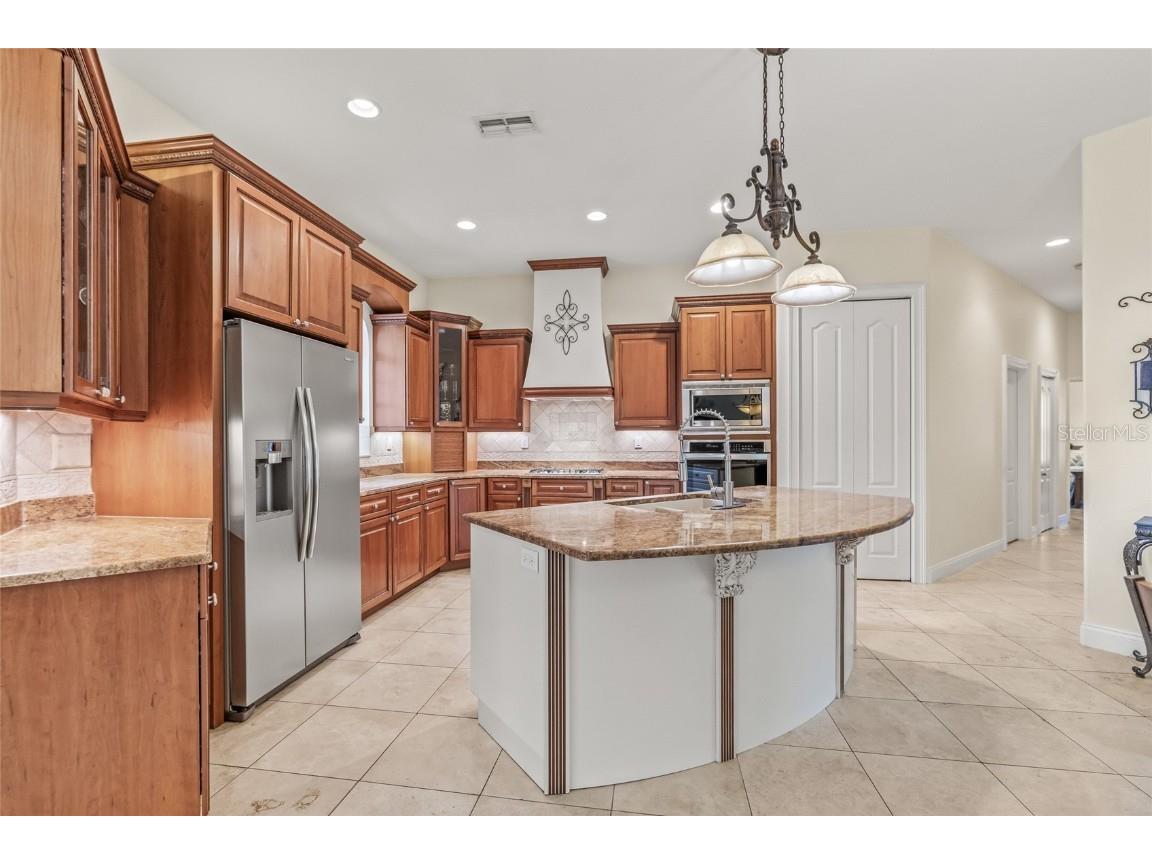 10096 Southern Breeze Court Weeki Wachee FL 34613 TB8404352 image10