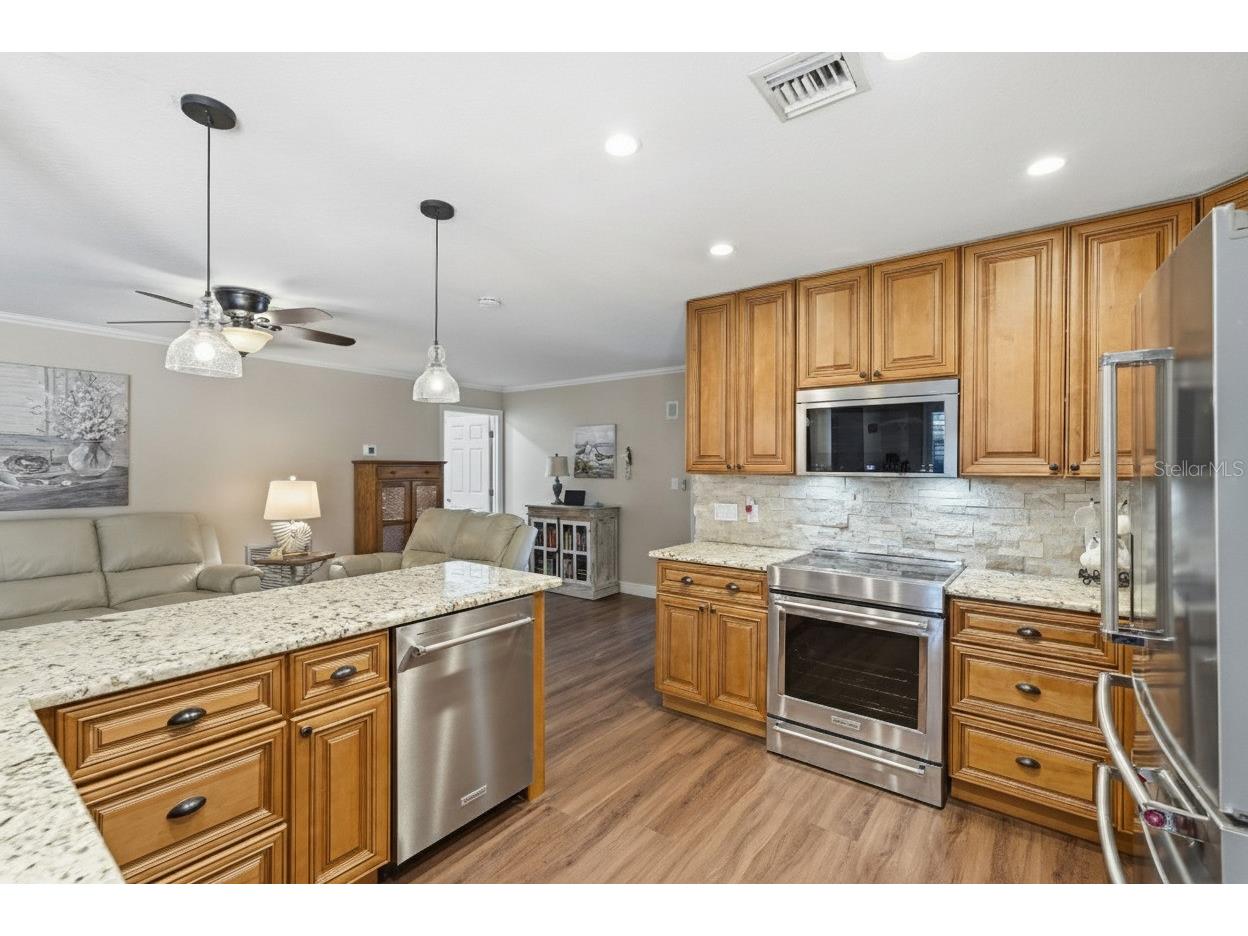 10099 Linden Place Drive Seminole FL 33776 TB8471187 image15