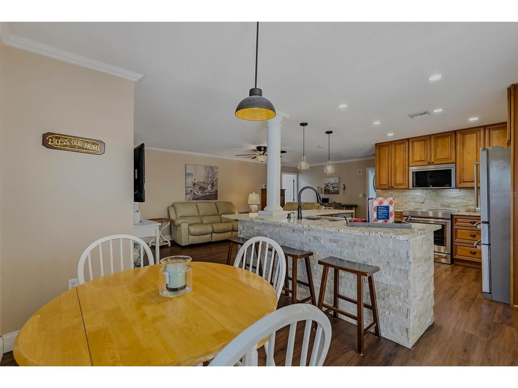 10099 Linden Place Drive Seminole FL 33776 TB8471187 image20