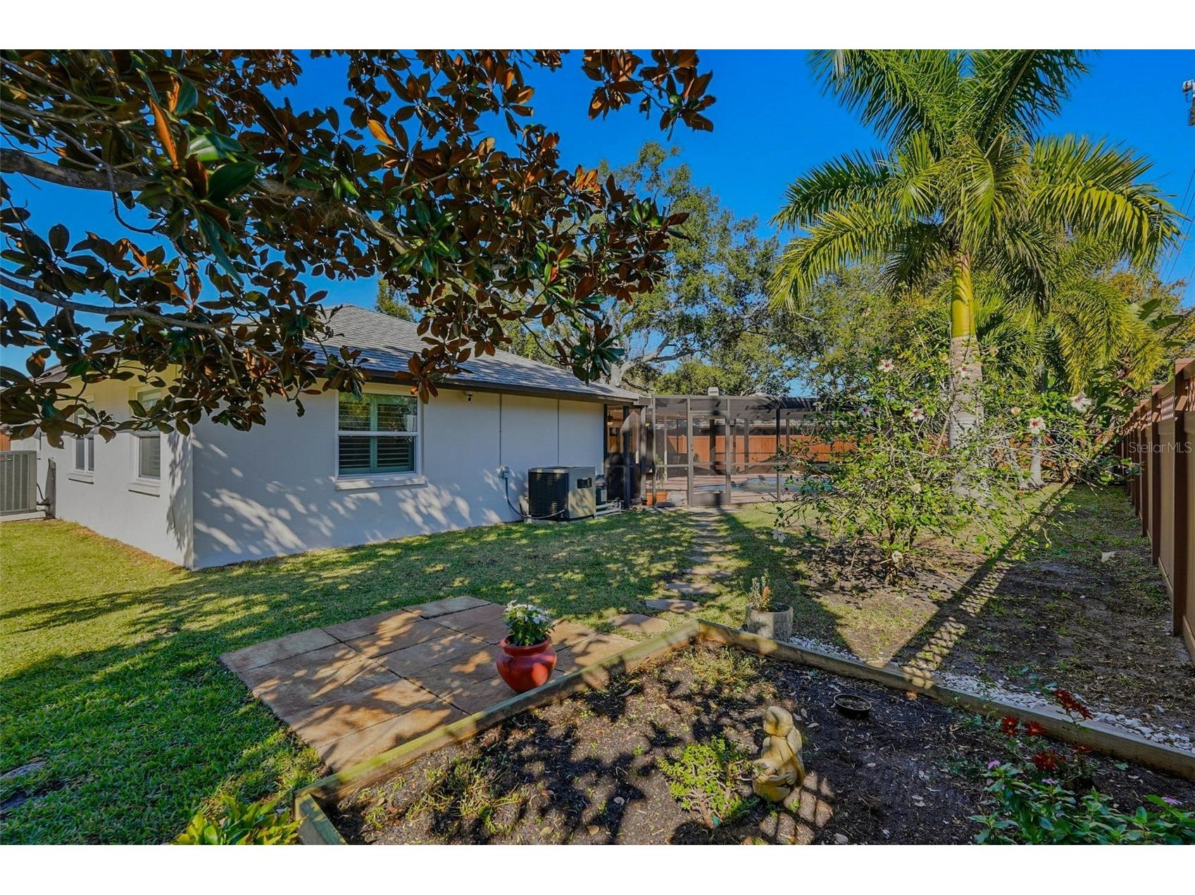 10099 Linden Place Drive Seminole FL 33776 TB8471187 image39