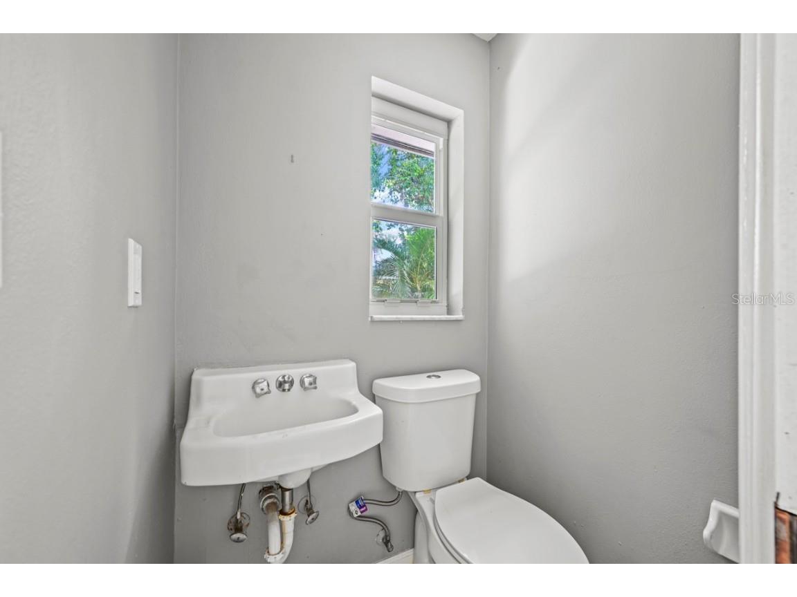 101-105 Saint Andrews Boulevard Naples FL 34113 A4674823 image19