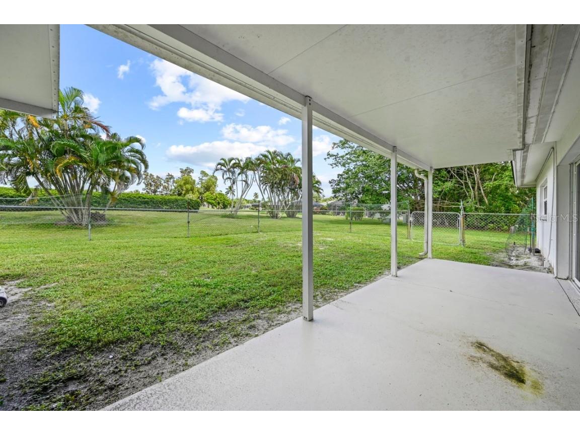 101-105 Saint Andrews Boulevard Naples FL 34113 A4674823 image25