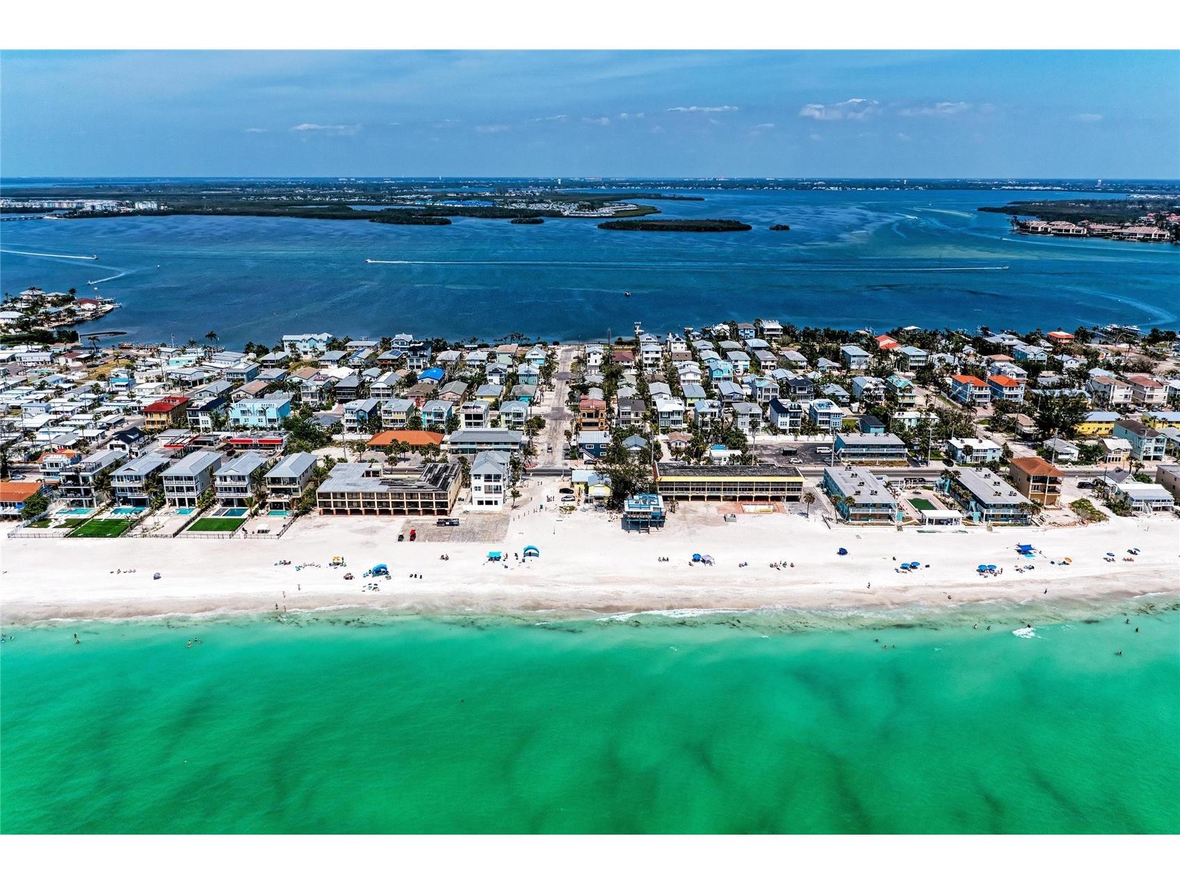 101 25th Street N #3 Bradenton Beach FL 34217 - GULF OF AMERICA A4696077 image1