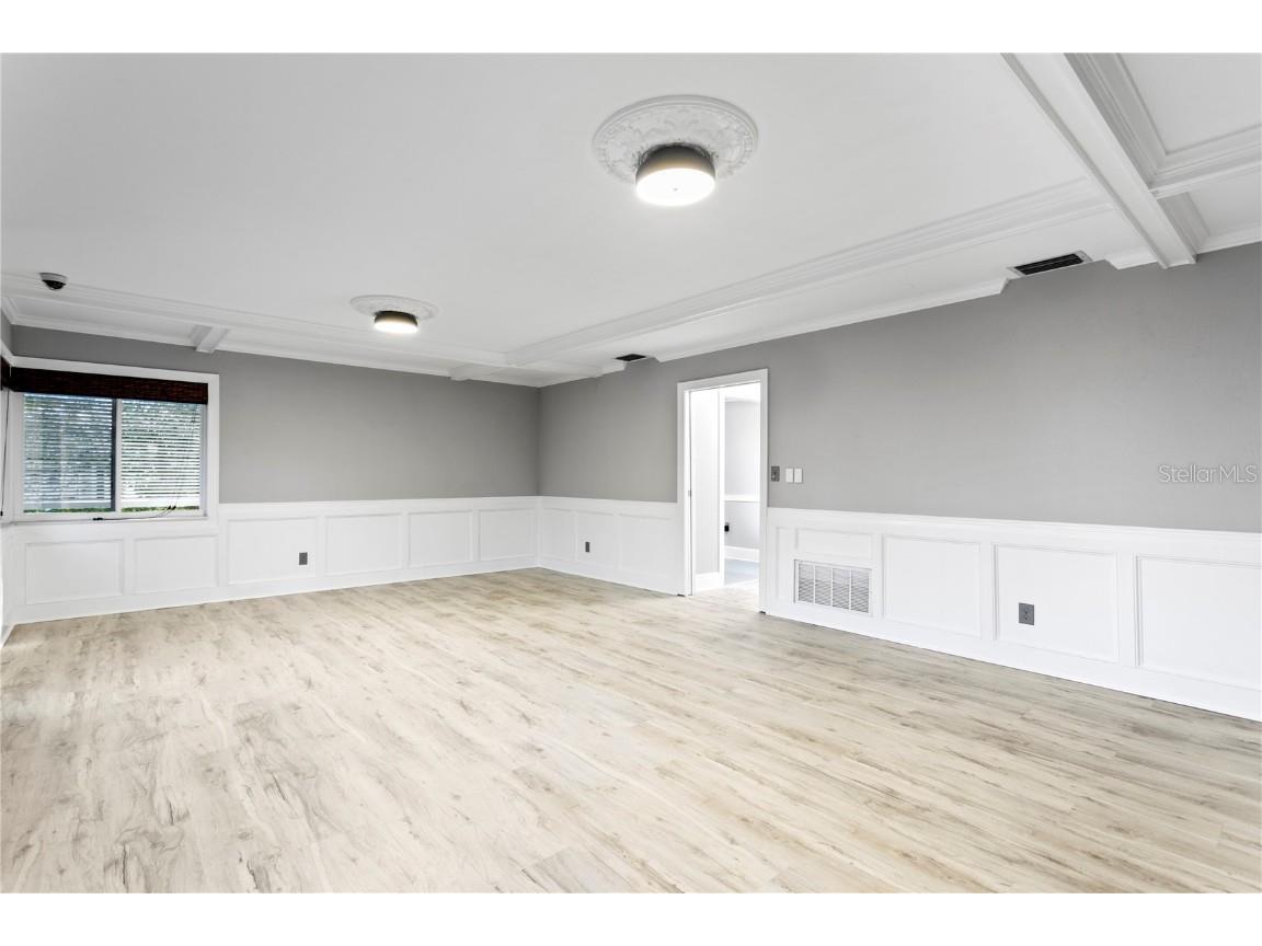 101 30th Avenue N Saint Petersburg FL 33704 TB8351958 image11