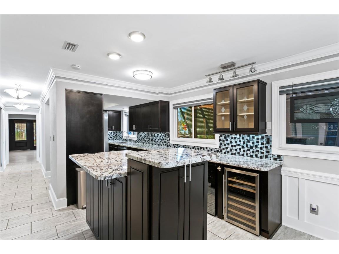 101 30th Avenue N Saint Petersburg FL 33704 TB8351958 image12