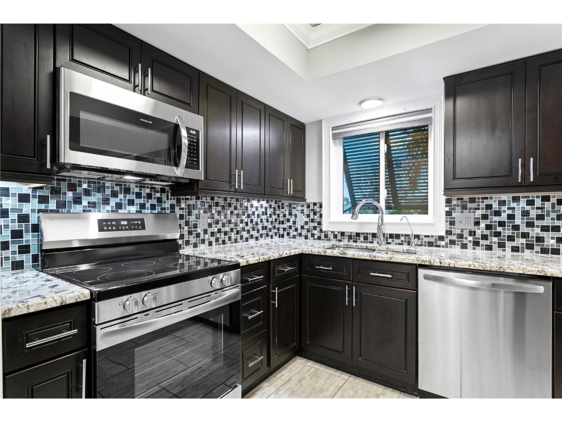 101 30th Avenue N Saint Petersburg FL 33704 TB8351958 image13