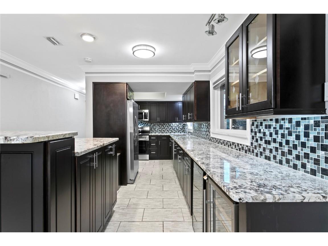 101 30th Avenue N Saint Petersburg FL 33704 TB8351958 image14