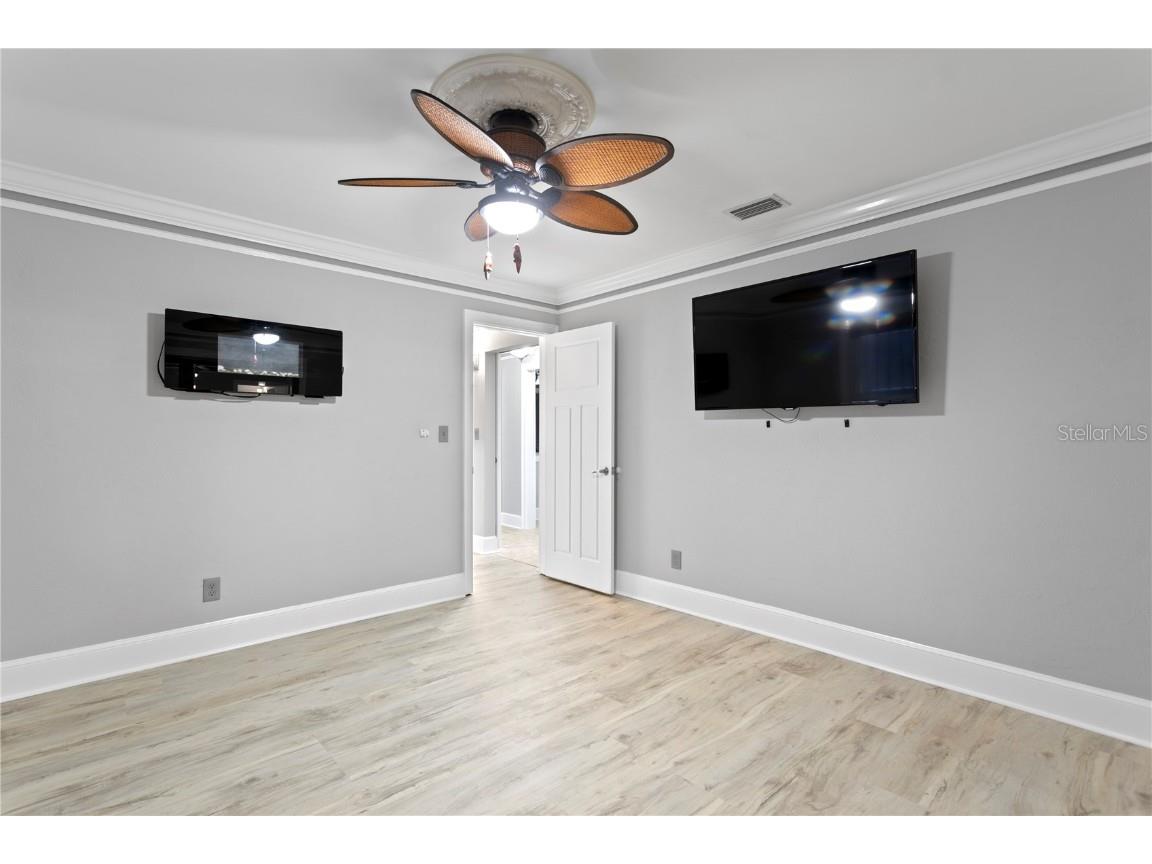 101 30th Avenue N Saint Petersburg FL 33704 TB8351958 image19