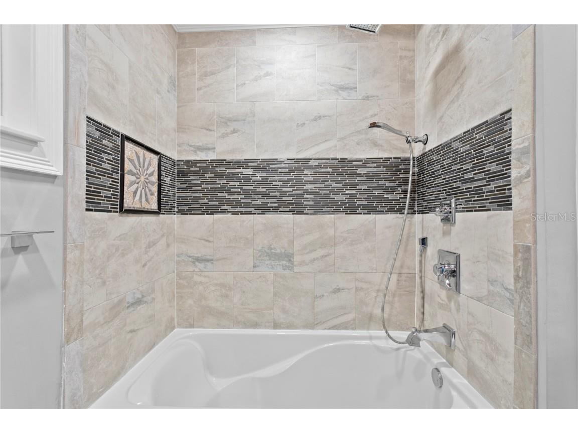 101 30th Avenue N Saint Petersburg FL 33704 TB8351958 image22