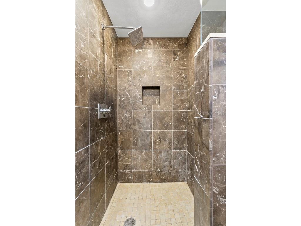 101 30th Avenue N Saint Petersburg FL 33704 TB8351958 image27