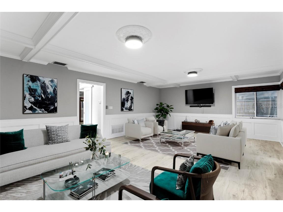 101 30th Avenue N Saint Petersburg FL 33704 TB8351958 image4