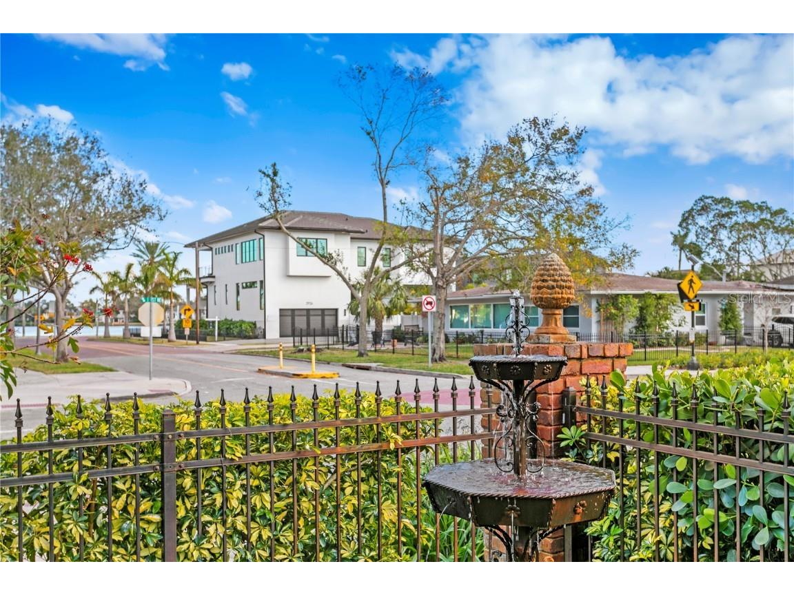 101 30th Avenue N Saint Petersburg FL 33704 TB8351958 image51