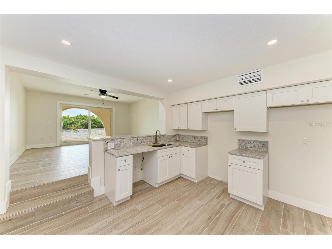 101 73rd Street #2 Holmes Beach FL 34217 - GULF OF MEXICO A4669721 image24