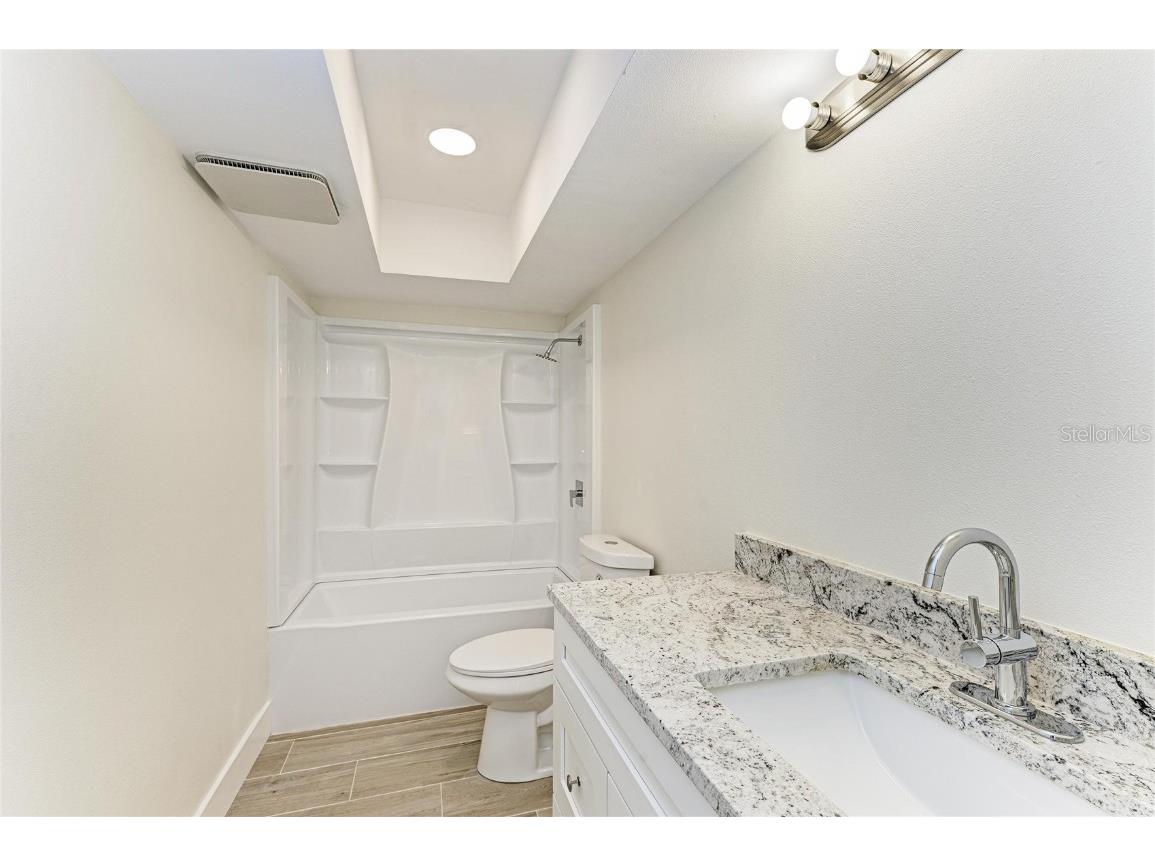 101 73rd Street #2 Holmes Beach FL 34217 - GULF OF MEXICO A4669721 image31