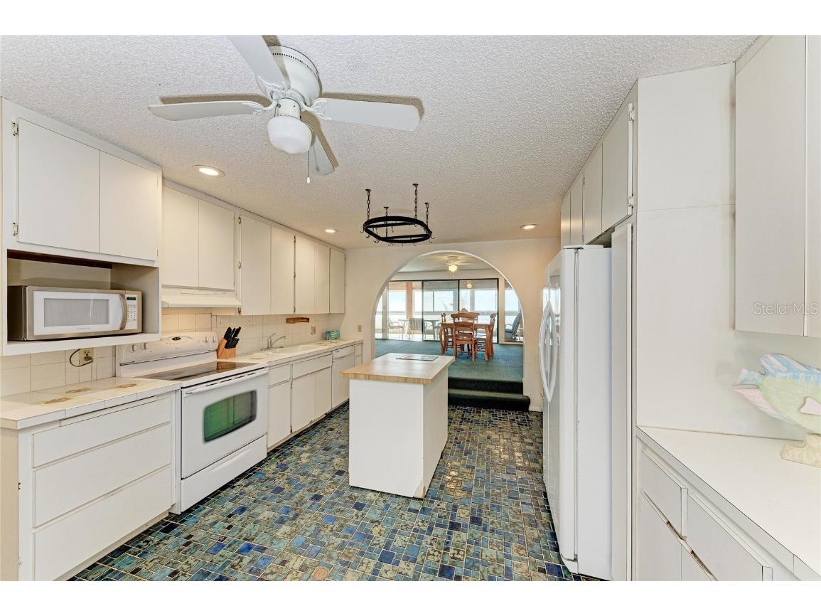 101 73rd Street #6 Holmes Beach FL 34217 - GULF OF MEXICO A4669776 image16