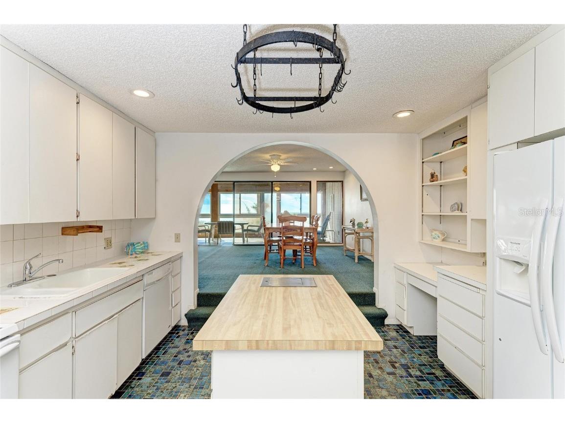 101 73rd Street #6 Holmes Beach FL 34217 - GULF OF MEXICO A4669776 image18