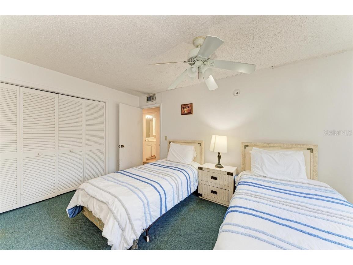 101 73rd Street #6 Holmes Beach FL 34217 - GULF OF MEXICO A4669776 image36