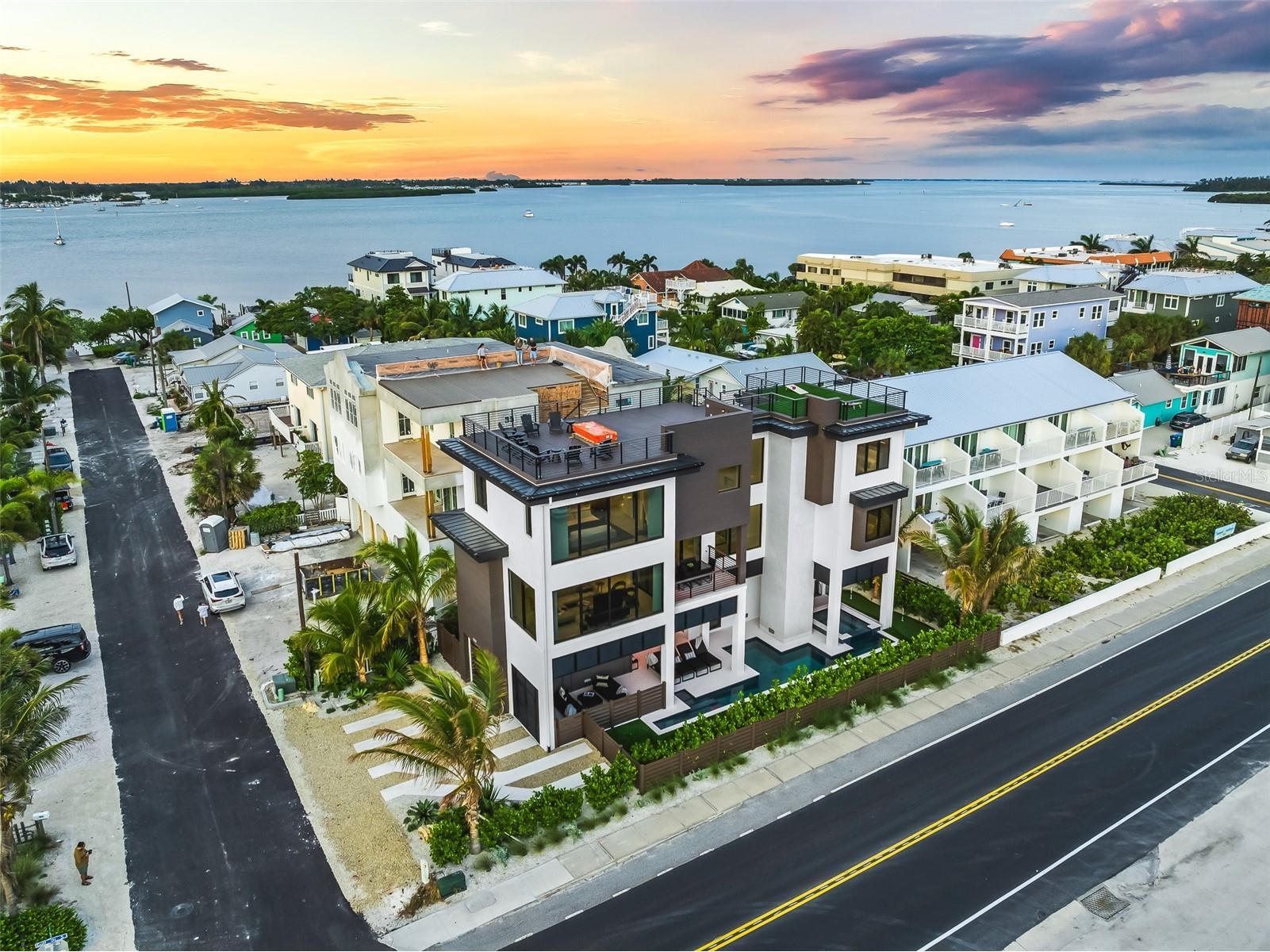 101 7th Street S Bradenton Beach FL 34217 A4690312 image1