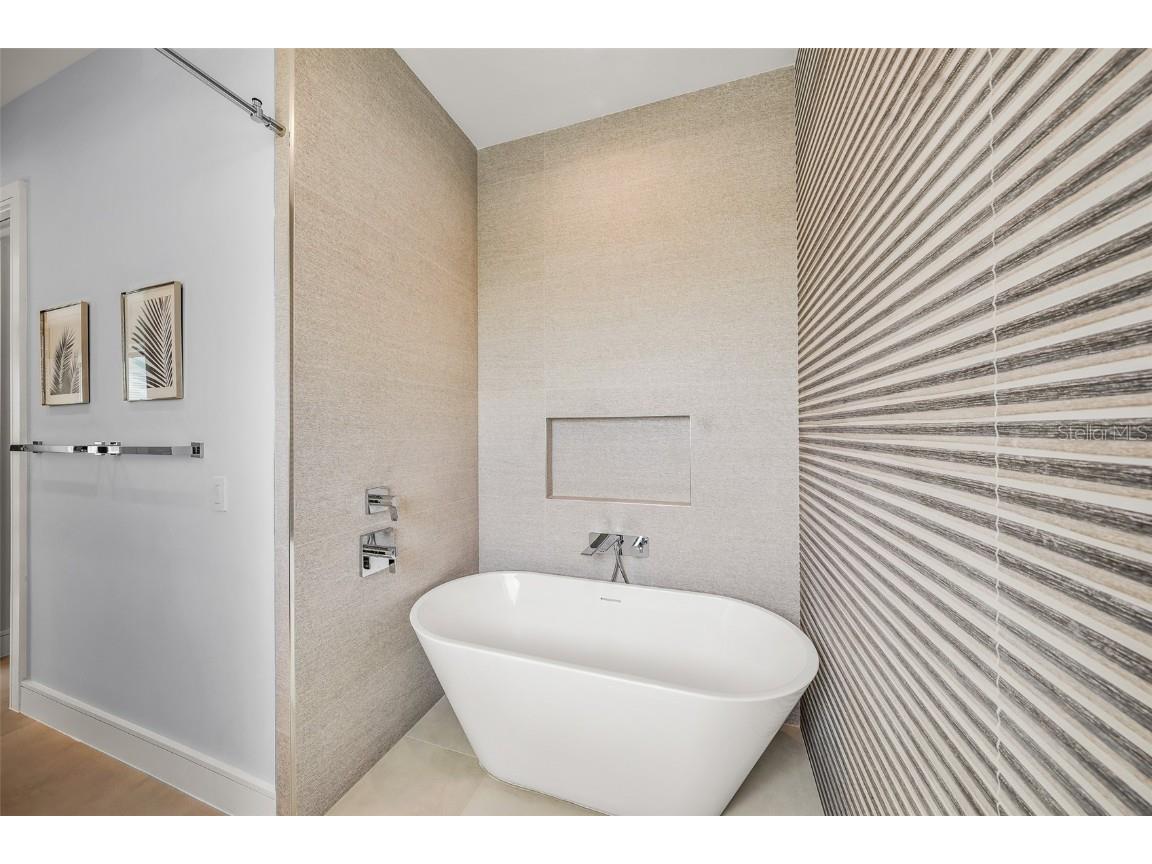 101 7th Street S Bradenton Beach FL 34217 TB8418453 image17