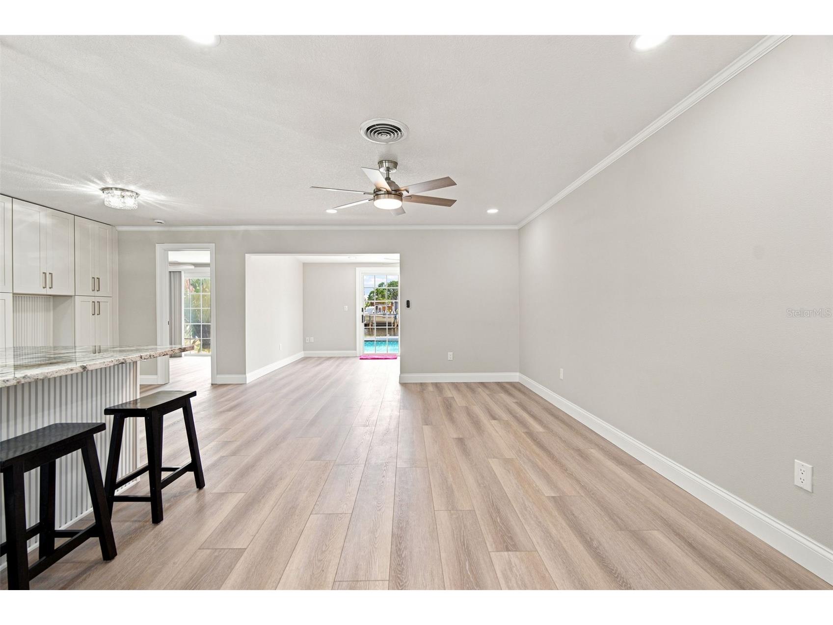 101 92nd Avenue N Saint Petersburg FL 33702 TB8525778 image13
