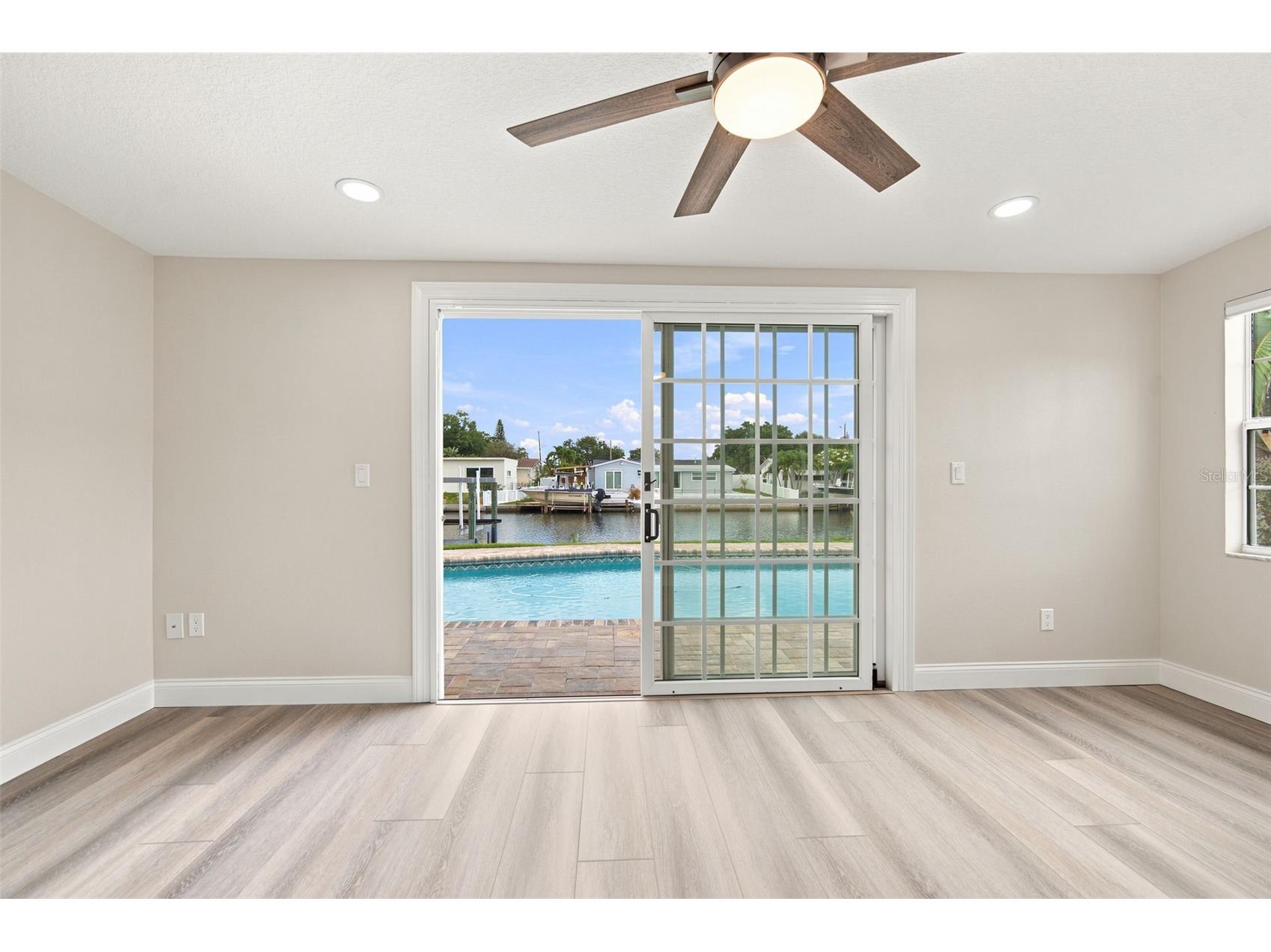 101 92nd Avenue N Saint Petersburg FL 33702 TB8525778 image32