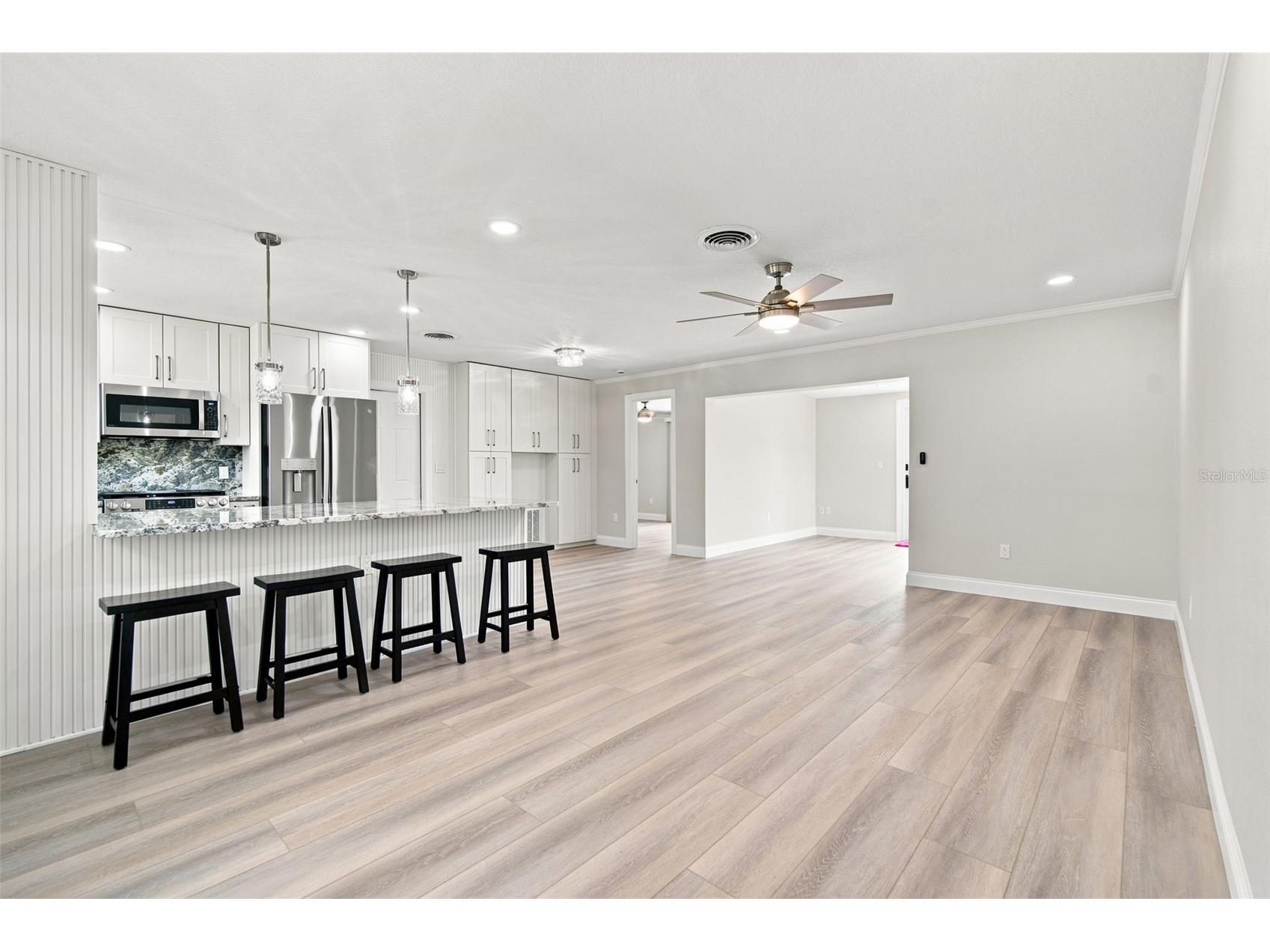 101 92nd Avenue N Saint Petersburg FL 33702 TB8525778 image6