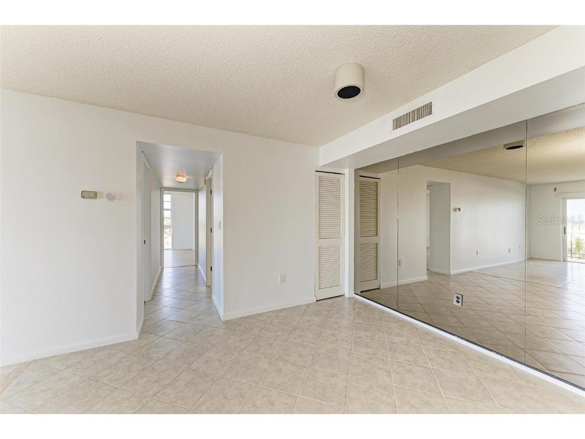 101 Benjamin Franklin Drive #46 Sarasota FL 34236 - GULF OF AMERICA A4648942 image26