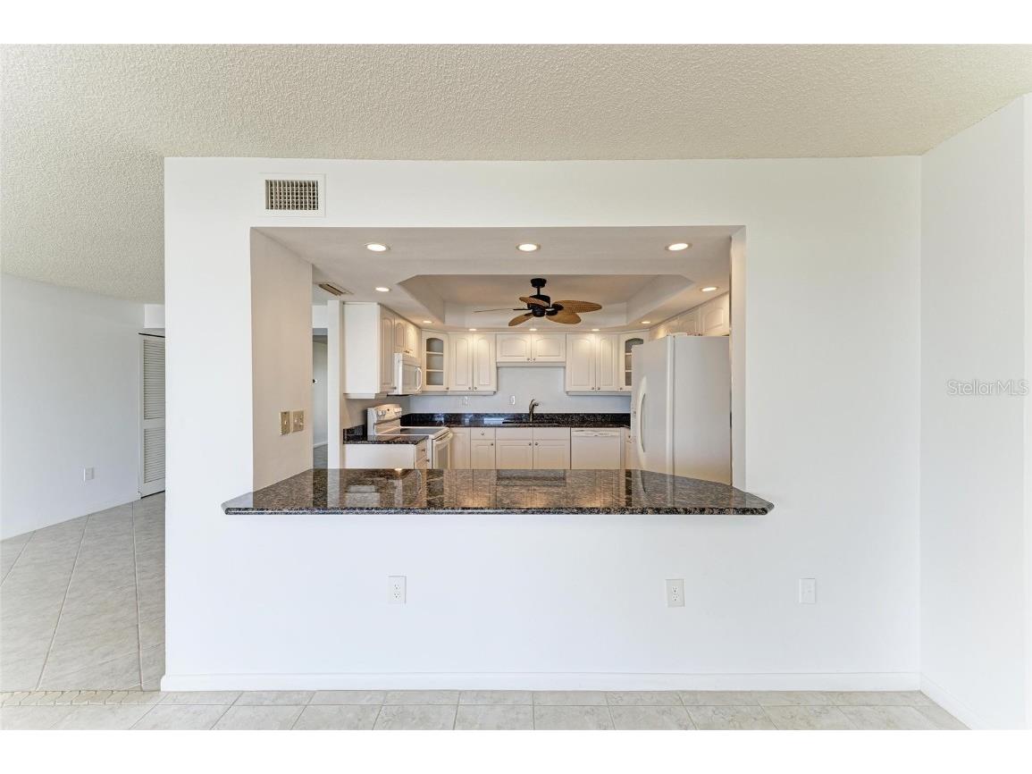 101 Benjamin Franklin Drive #46 Sarasota FL 34236 - GULF OF AMERICA A4648942 image27