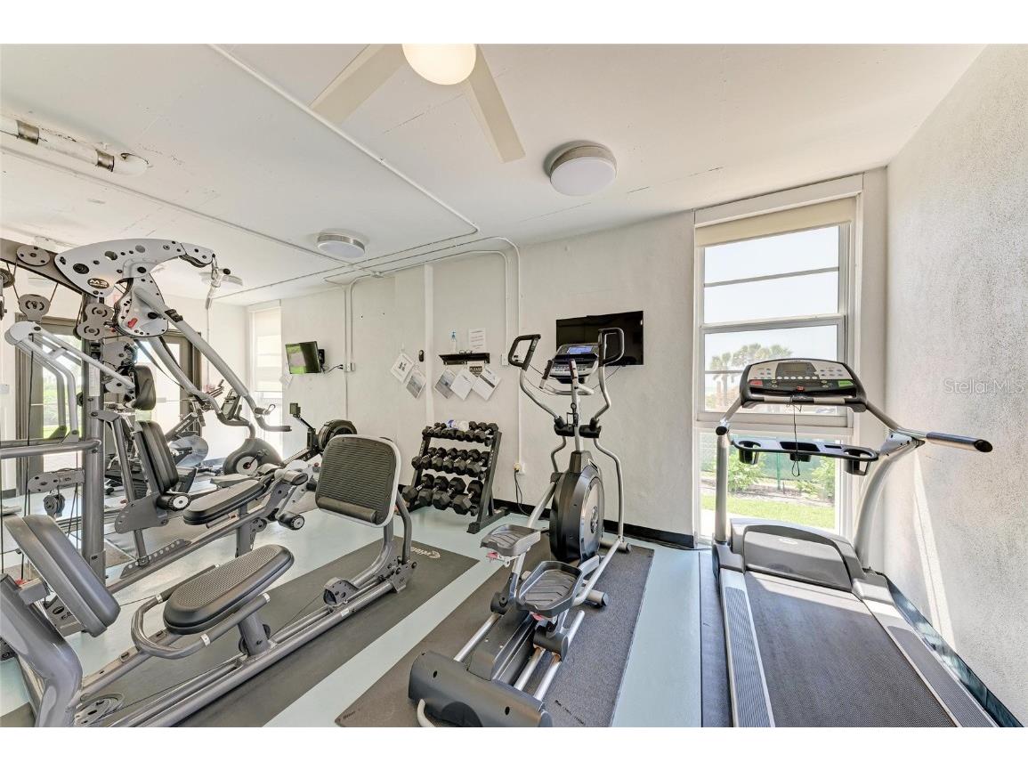 101 Benjamin Franklin Drive #46 Sarasota FL 34236 - GULF OF AMERICA A4648942 image32