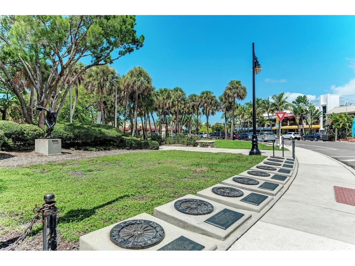 101 Benjamin Franklin Drive #46 Sarasota FL 34236 - GULF OF AMERICA A4648942 image36