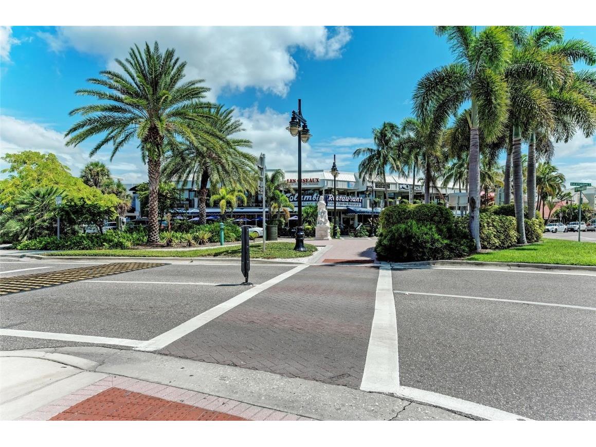 101 Benjamin Franklin Drive #46 Sarasota FL 34236 - GULF OF AMERICA A4648942 image43