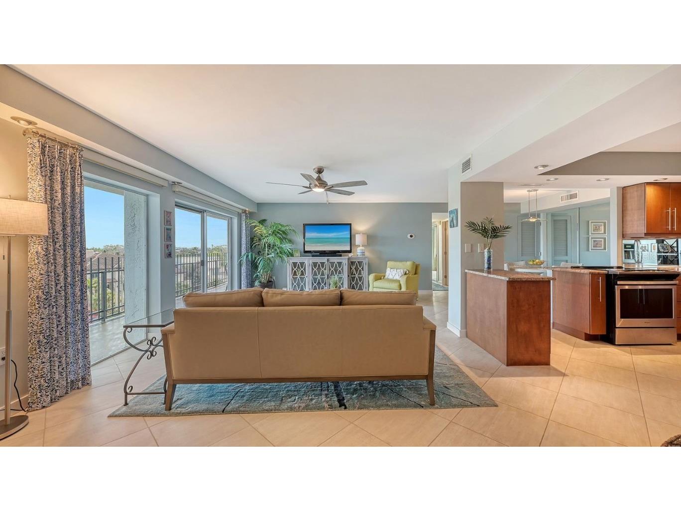 101 Benjamin Franklin Drive #54 Sarasota FL 34236 - SARASOTA BAY A4668252 image2